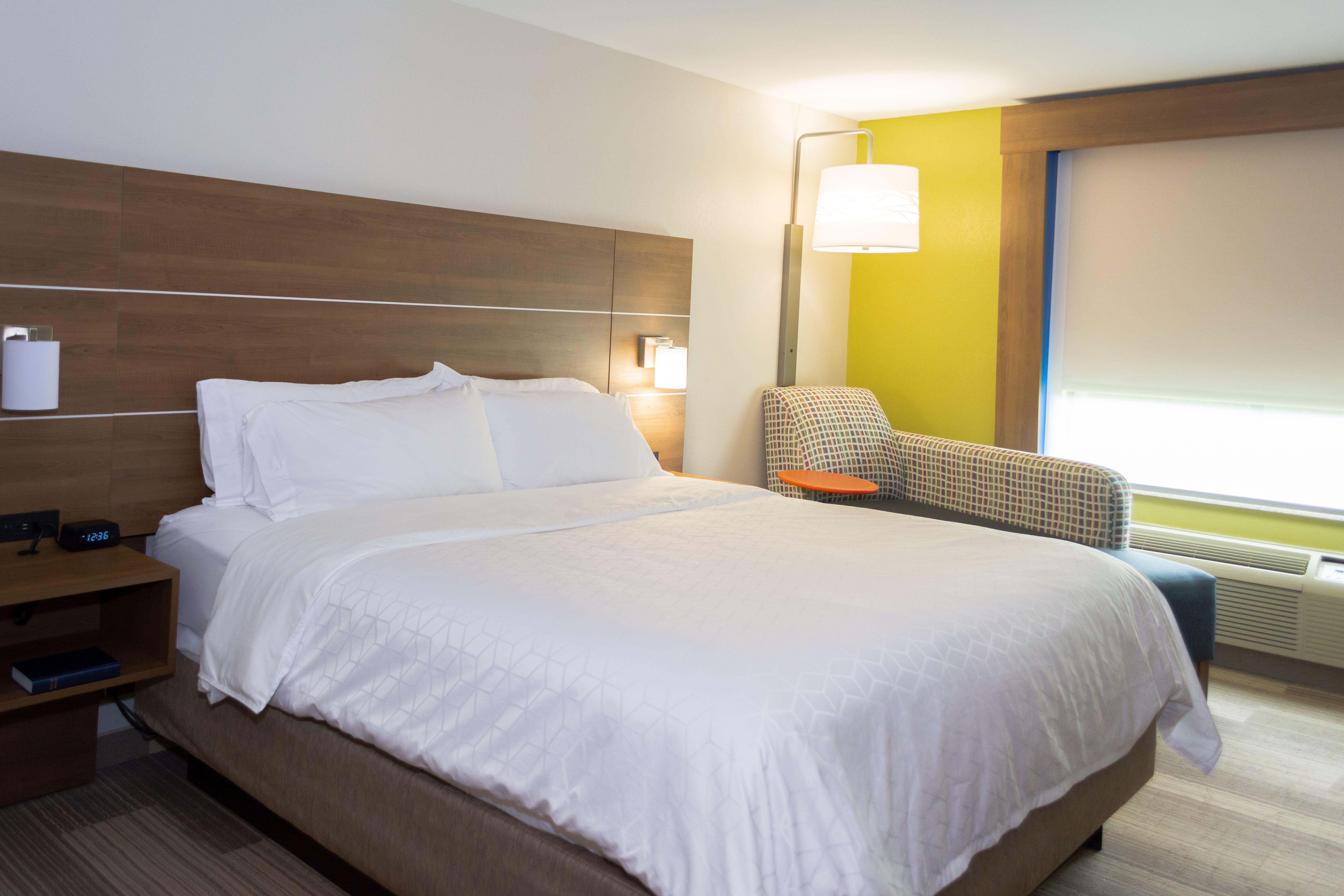 Holiday Inn Express Hotel & Suites Muskogee By Ihg Exterior photo
