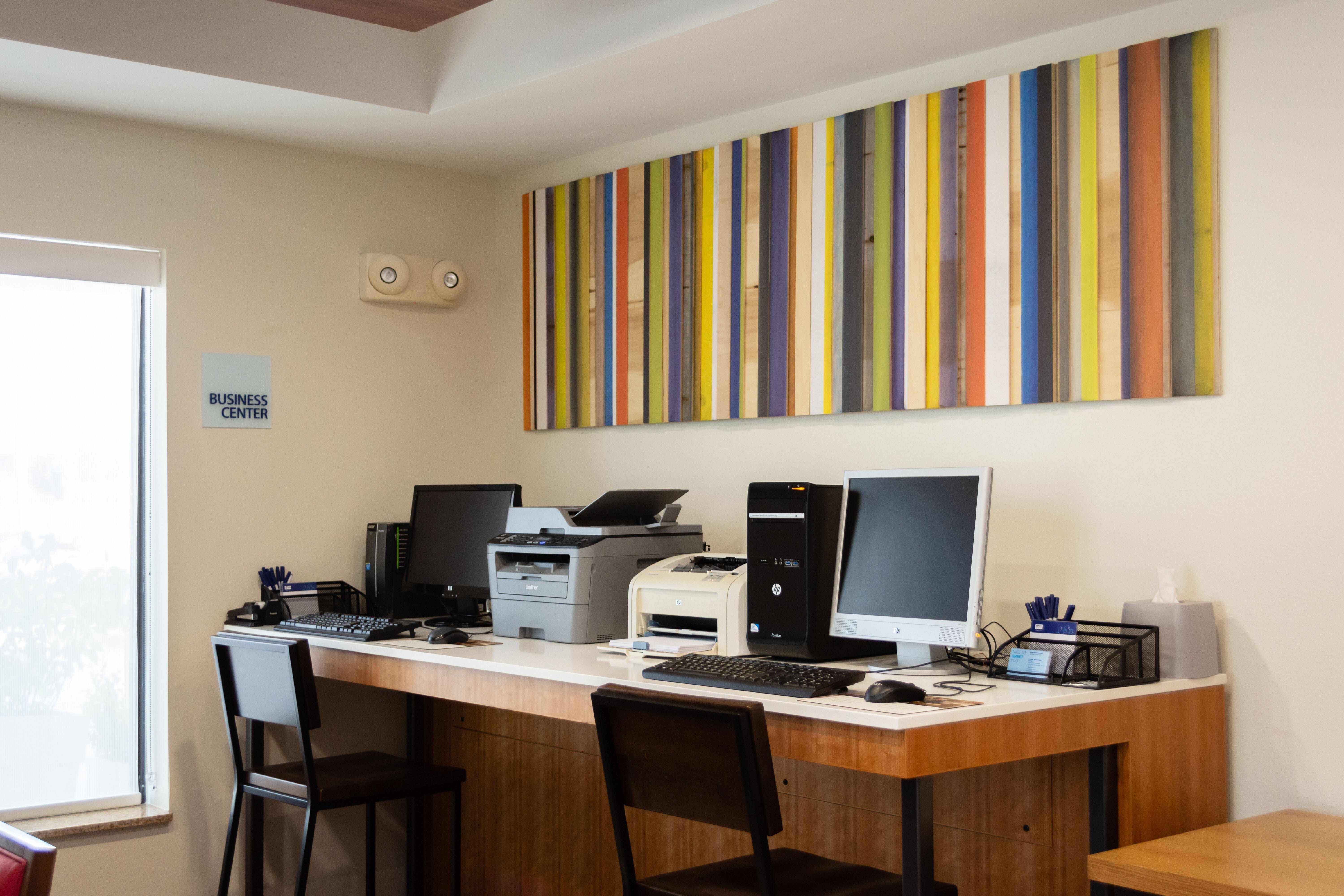 Holiday Inn Express Hotel & Suites Muskogee By Ihg Exterior photo