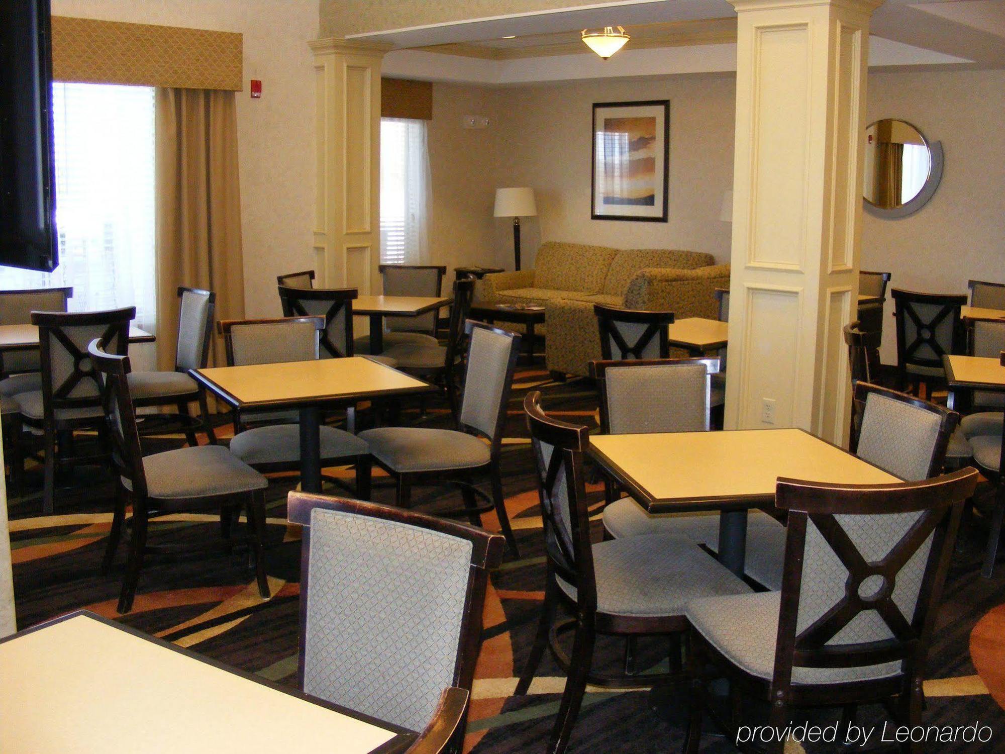 Holiday Inn Express Hotel & Suites Muskogee By Ihg Exterior photo